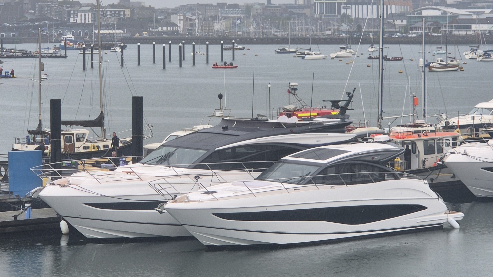 Delivery UK NL Yachten Delivery 2 yachts UK NL